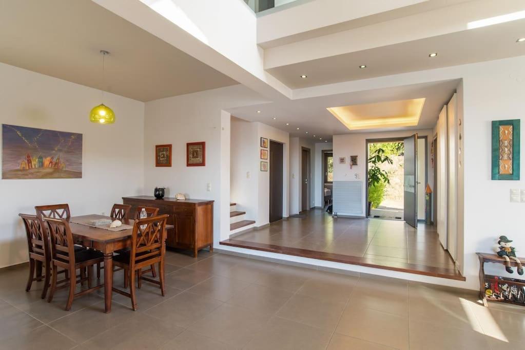 Dream's House - With Pool & Stunning Views Holiday home *