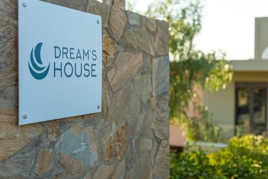 Dream's House - With Pool & Stunning Views Holiday home Daratsos